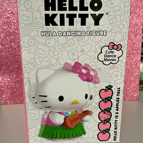 Hello Kitty Hula Dancing Figure - Picture 4 of 5